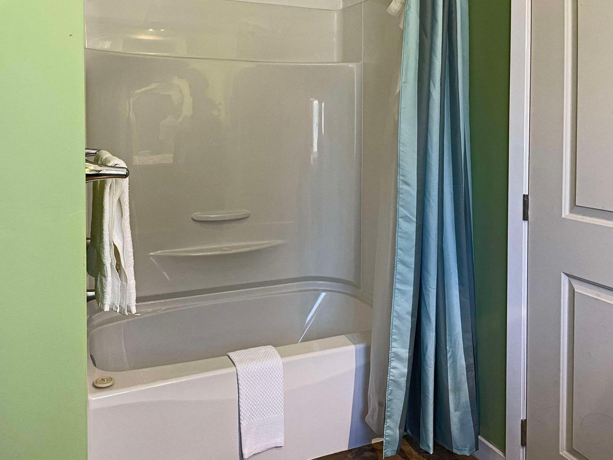 Hotel The Grand Tappattoo Resort, Ascend Hotel Collection Otter Lake